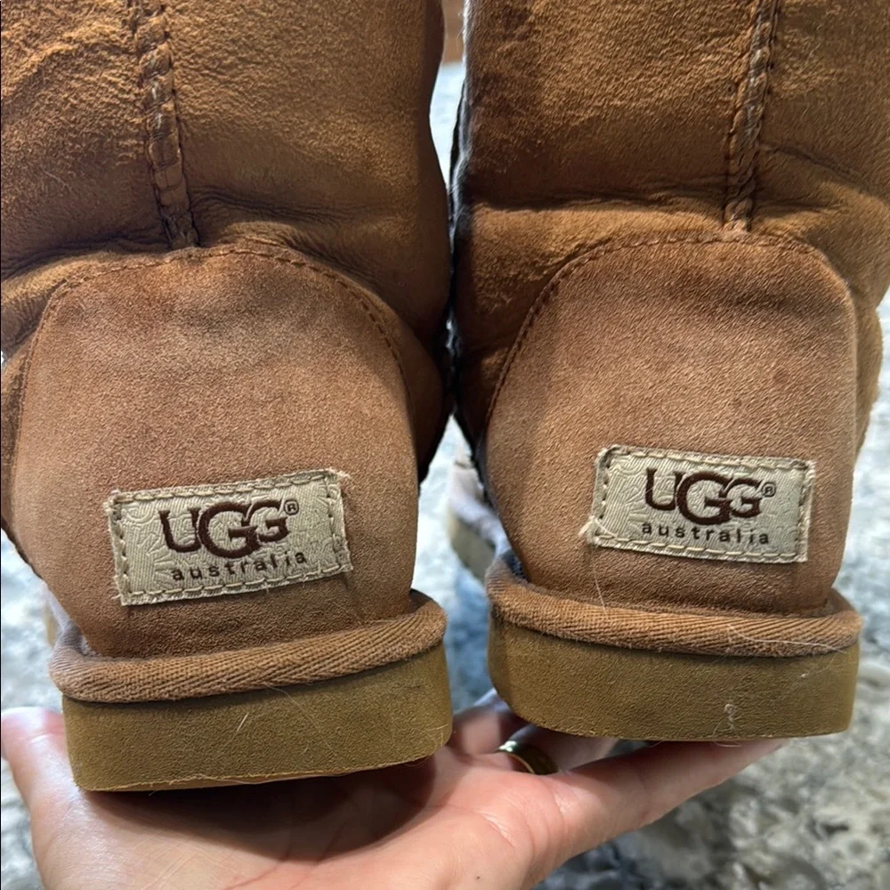 UGG Classic Tan Shearling Boots - Picture 15 of 16
